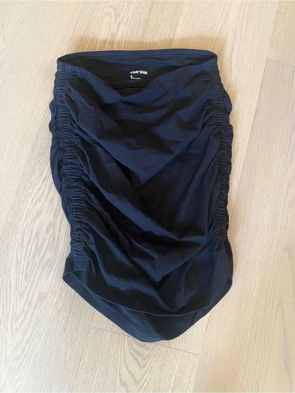 TNA Chill Skirt Black Ruched